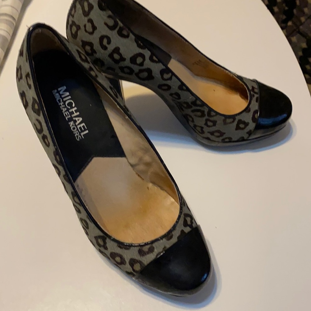 Michael Kors Grey Leopard Fur Pumps
